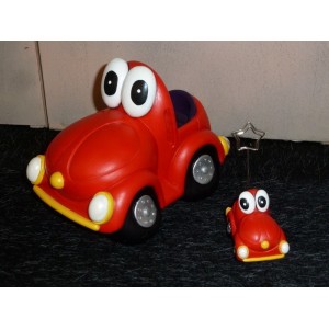 Tirelire voiture rigolote Tirelire voiture rigolote