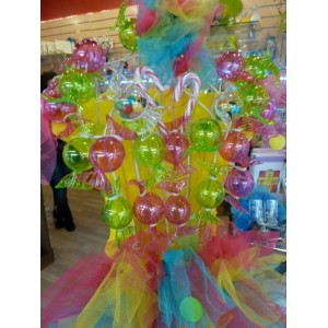 Bonbon plexi fuschia sur robe Bonbon plexi fuschia sur robe