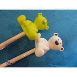 crayon avec ours vert anis