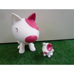 chien original blanc/fushia