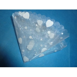 Tulle blanc avec coeurs blancs Tulle blanc avec coeurs blancs
